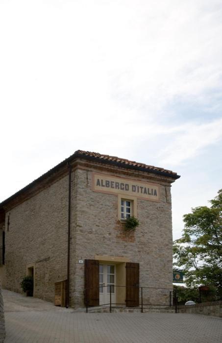 Dimora Storico Romantica Il Sole E La Luna Cerretto Langhe ภายนอก รูปภาพ